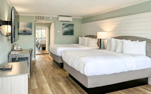Thunderbird Beach Resort