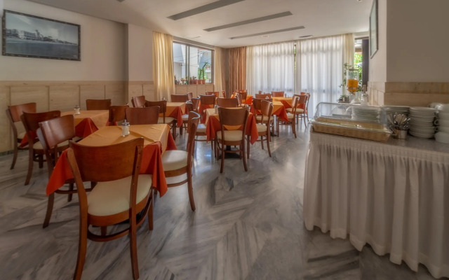 Dimitris Paritsa Hotel