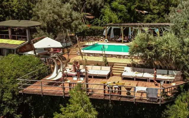 Shambala Lodge Hotel