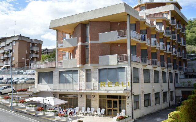 Hotel Reali