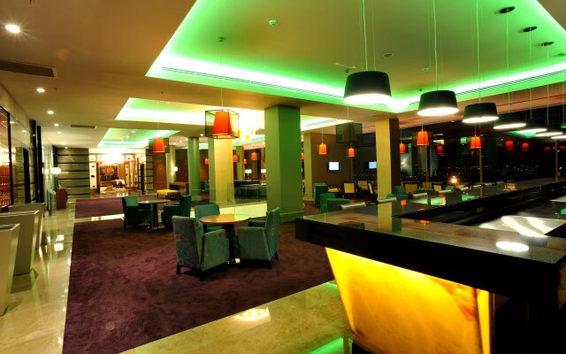Celik Palace Hotel Convention Center & Thermal SPA