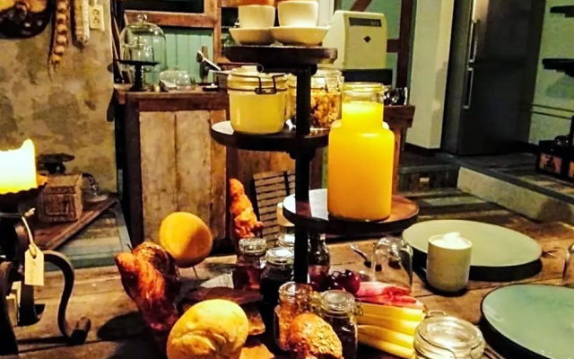 B&B Wood, Food & More
