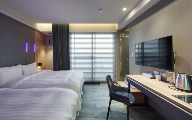 Kiwi Share Hotel - Zhongli Station Branch - Hostel
