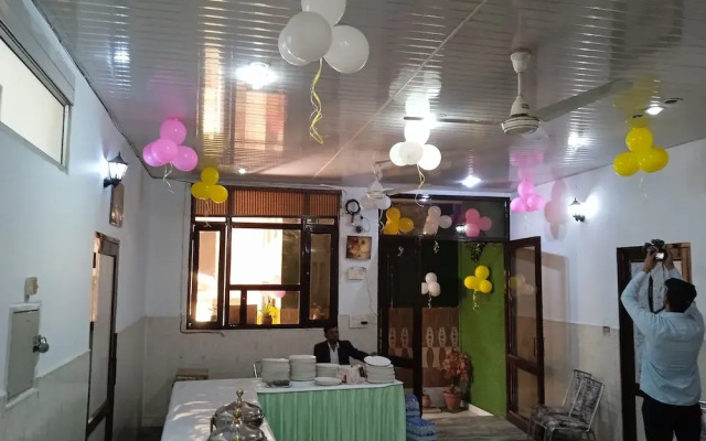 Hotel Raj Mahal