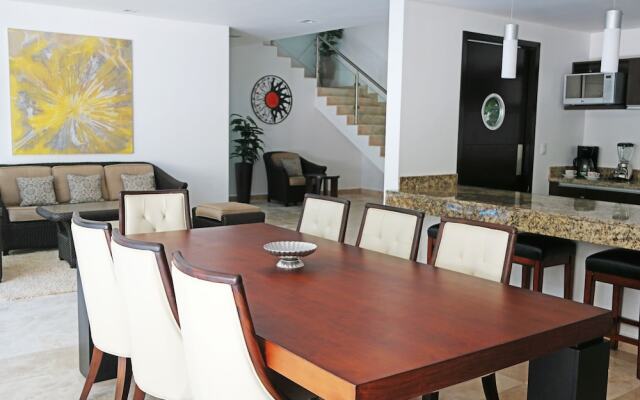 Bahia Principe Vacation Rentals - Three-Bedroom House