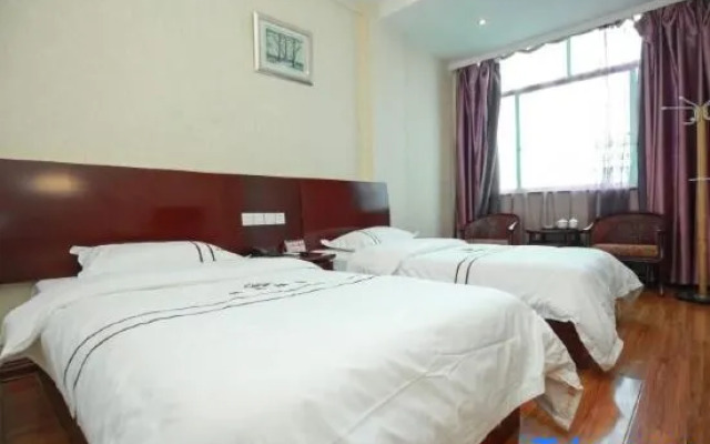 Zhenan Business Hotel