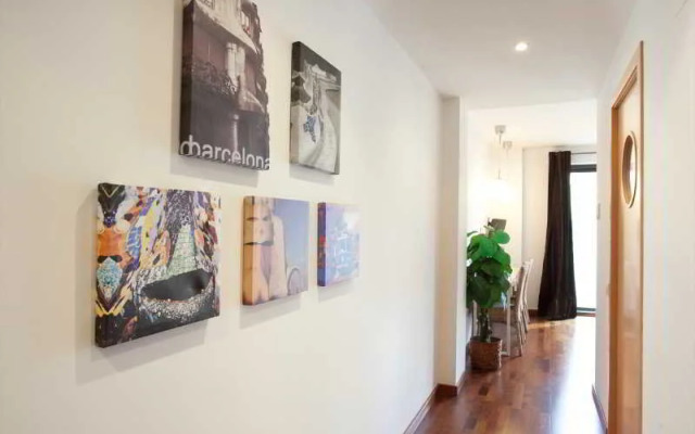 Apbcn Center Terraced|Apbcn Center Terraced