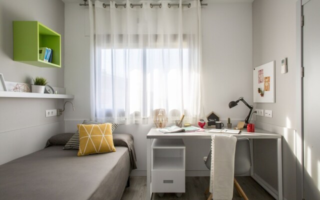 Residencia Universitaria Barcelona Diagonal - Campus Accommodation Hostel