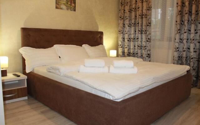 Simona Apartament Palas Mall 1
