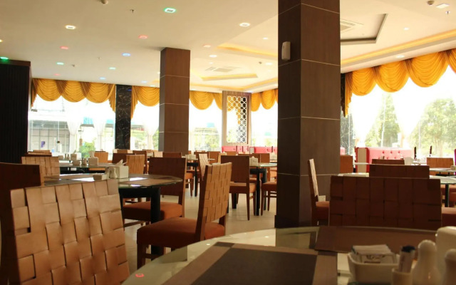 The Golden Bay Hotel Batam