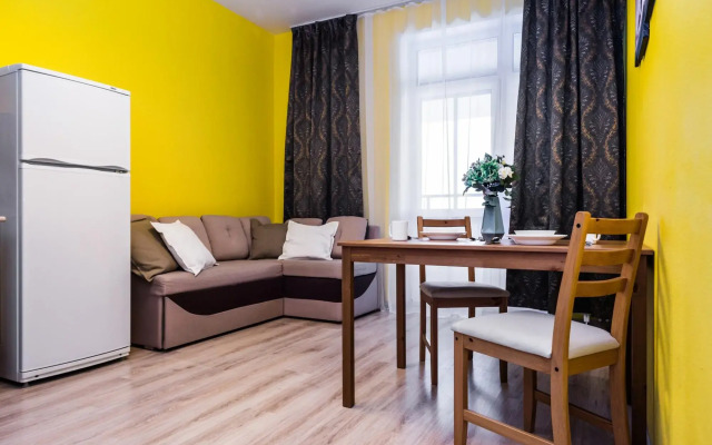Good House on 11 Gurzufskaya Street