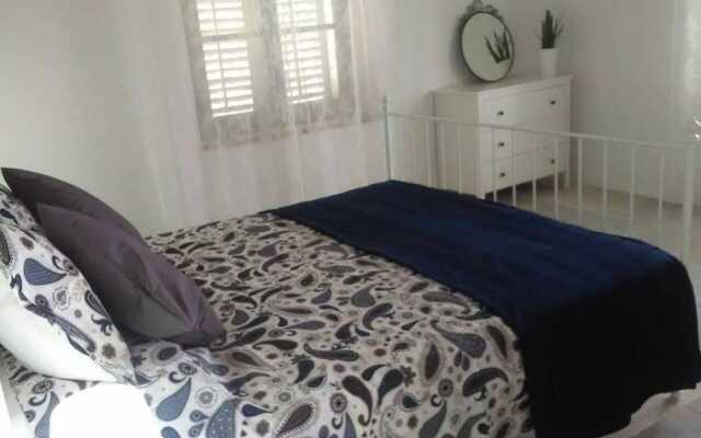 Immaculate 4-bed House in Pissouri