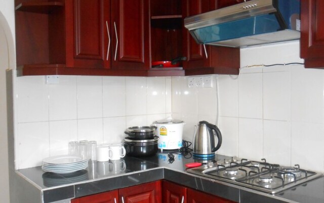 Colombo Apartments - Harmers Avenue
