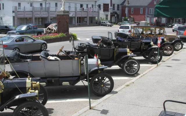 Tilton Inn