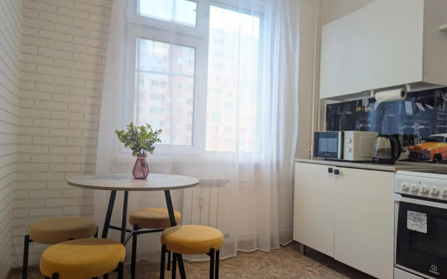 Apartments on Burnakovskaya street 57