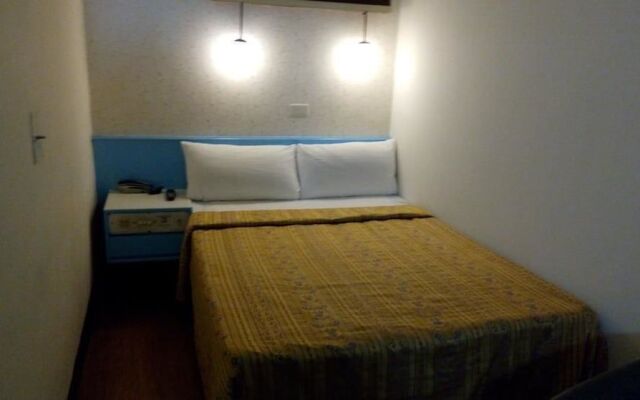 Reui Cheng Hotel