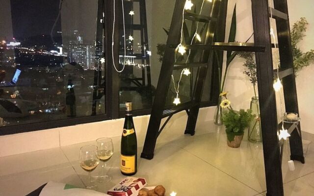 Dream Space with City View