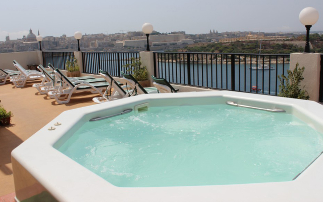 Sliema Marina Hotel