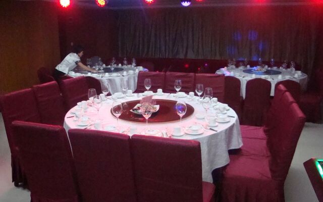 Minghong Hotel (Guangzhou Zhongshan Medical Dongshankou Metro Station)