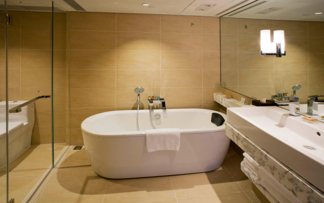Holiday Inn Golden Mile Hong Kong by IHG