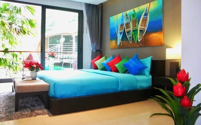 Emerald Terrace - Pool View Studio