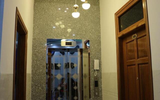 Anh Quan Hotel
