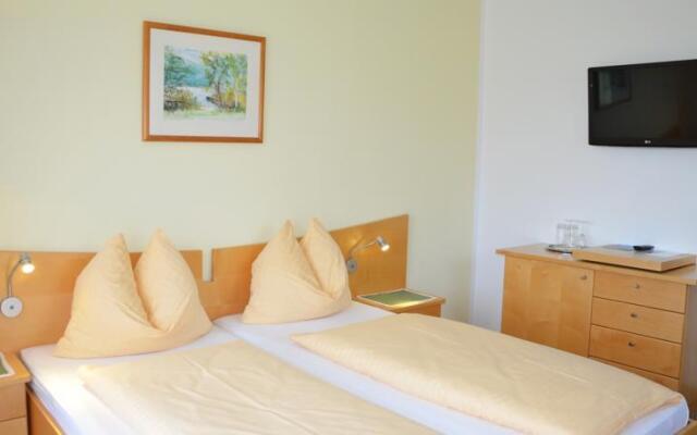 Haus Hannelore - Bed and Breakfast