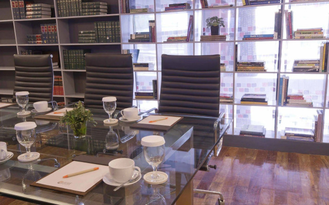 Hive Hotel and Convention Place