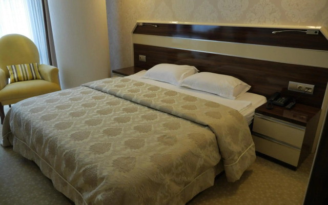 Armin Hotel