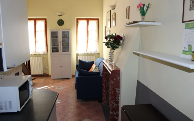 Loft Angela Charming Aptmnt in Pietrasanta Center
