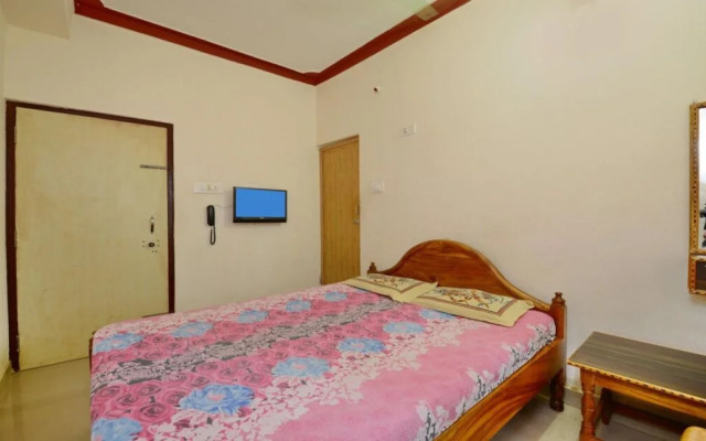 Goroomgo Surya Inn Konark