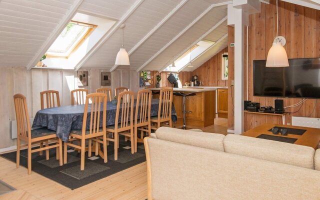 10 Person Holiday Home in Juelsminde