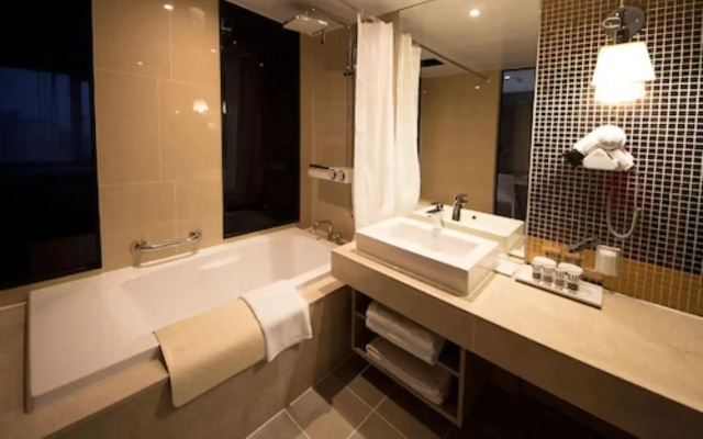 Noblepia Hotel