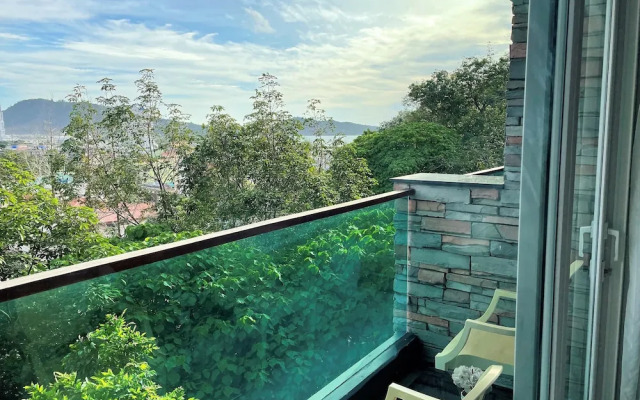 Emerald Terrace by Lofty