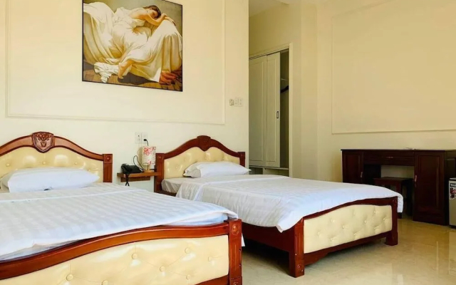Elisa Hotel