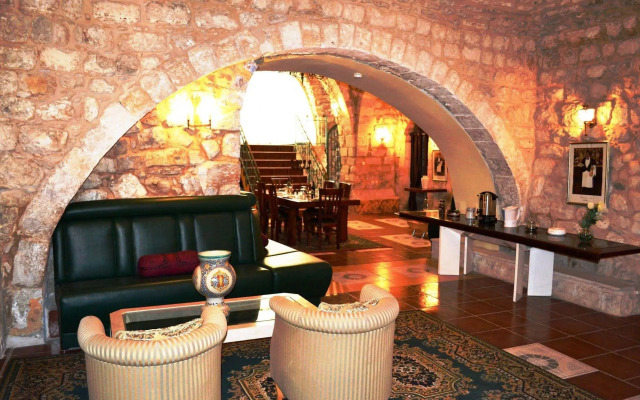 Palacio Domain Luxurious Boutique Hotel