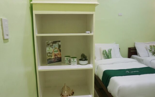 Good Hearts Inn by the Sea by Cocotel