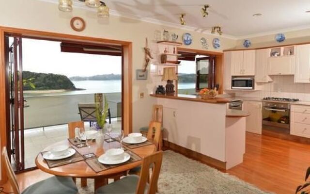 Bay Of Islands Beachhouses