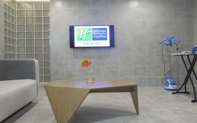 Holiday Inn Express Chengdu Airport Zone, an IHG Hotel