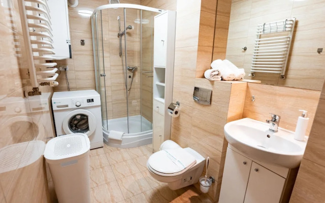 Sun & Snow Centrum Piłsudskiego