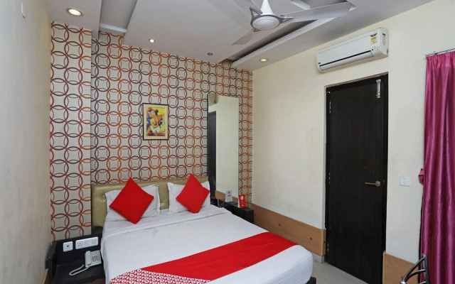Skylark Hotel by OYO Rooms