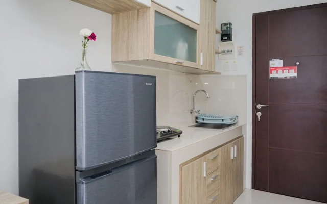 Homey Studio Apartment Springwood Residence