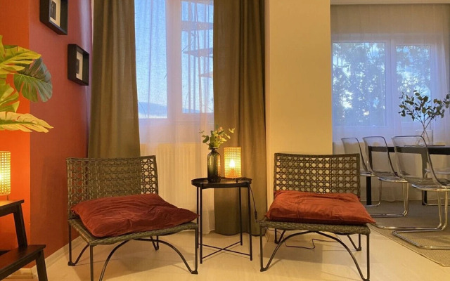 Missafir Modern Flat With Balcony on Bagdat Street