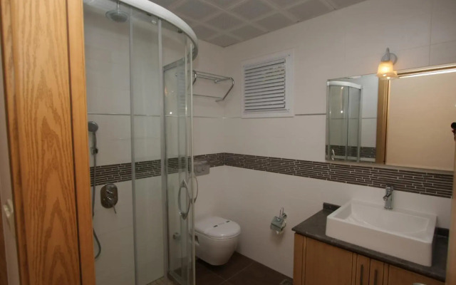 Sea Breeze Hotel & Apartments