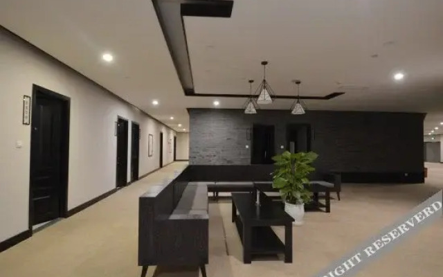 Elai Hotel (Nanjing Dingjiazhuang Metro Station)