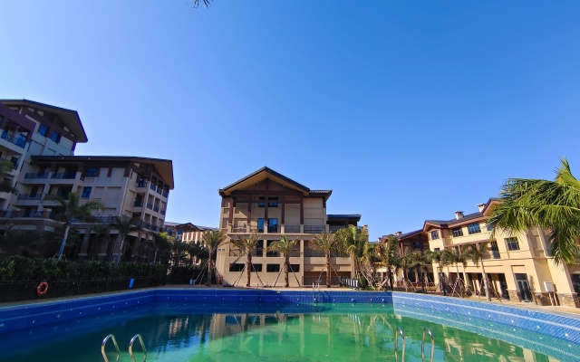 Vienna Hotel (Beihai Weizhou Island Lanqiao seaview shop)