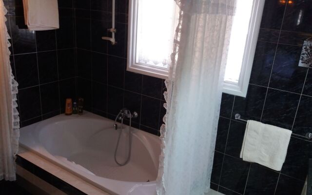 Greenfields Country Club