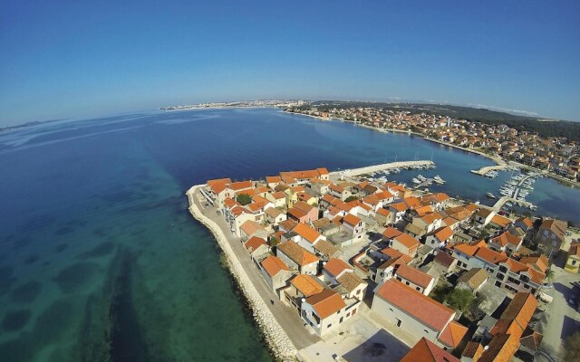 Amazing Apartment in Bibinje With 3 Bedrooms and Wifi