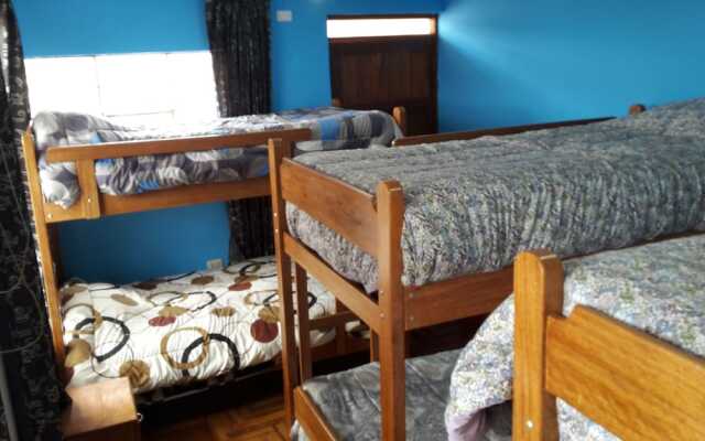 Tupackers Hostel