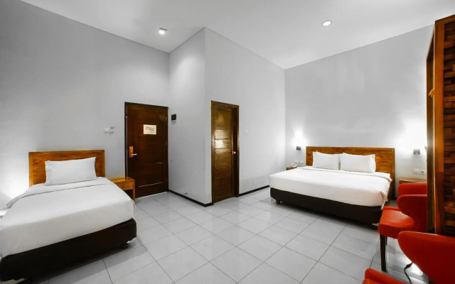 Ciptaningati Hotel